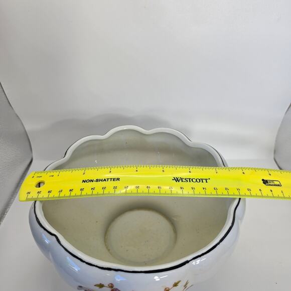 Retro Scalloped Rim Ceramic Floral Bowl AAA Imports/Decoware Apopka Florida 8″ - Picture 8 of 9